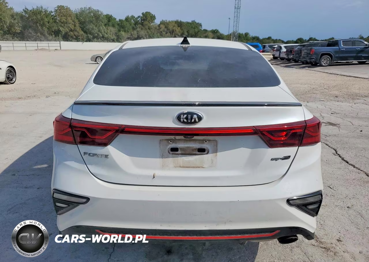 2021 Kia Forte Gt Line VIN:3KPF34AD8ME310288 - 6