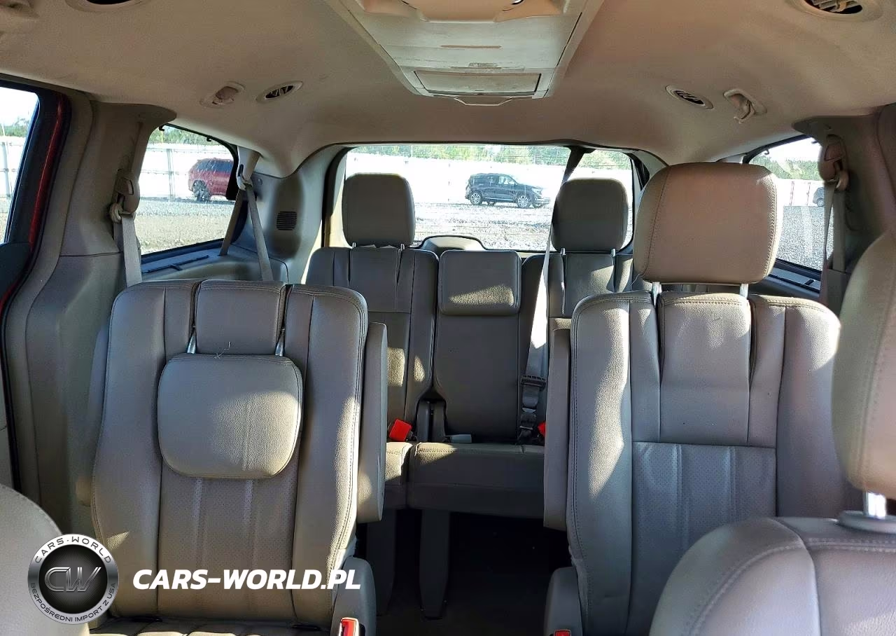 2012 Chrysler Town & Country Touring L VIN:2C4RC1CG9CR410819 - 10