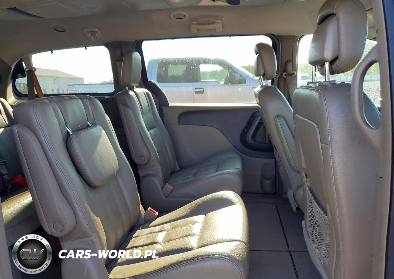 2012 Chrysler Town & Country Touring L VIN:2C4RC1CG9CR410819 - 11