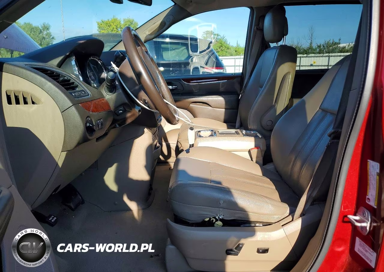 2012 Chrysler Town & Country Touring L VIN:2C4RC1CG9CR410819 - 7