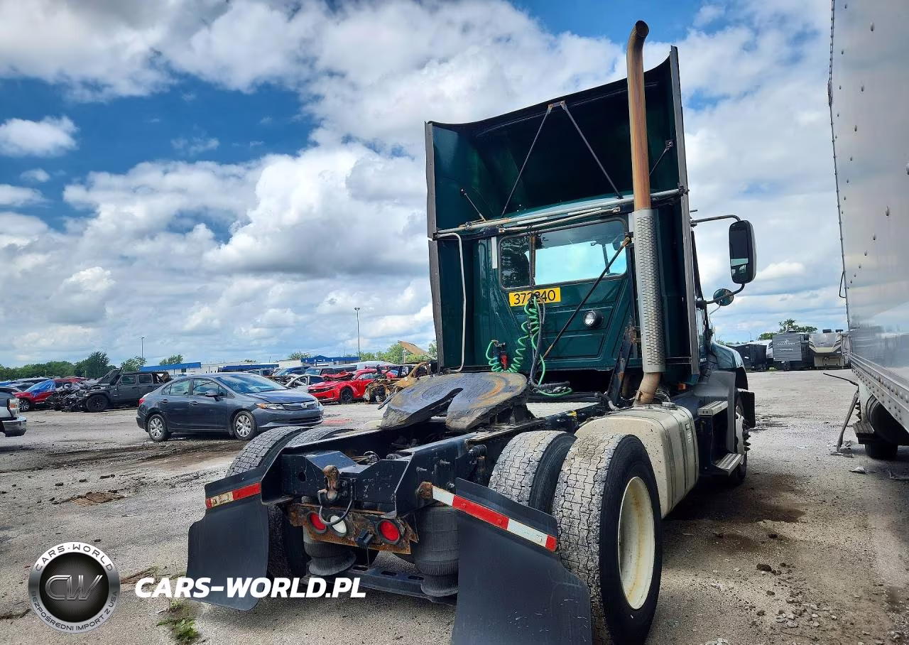 2018 Mack Cxu612 Semi Truck VIN:1M1AW01X2JM010571 - 3
