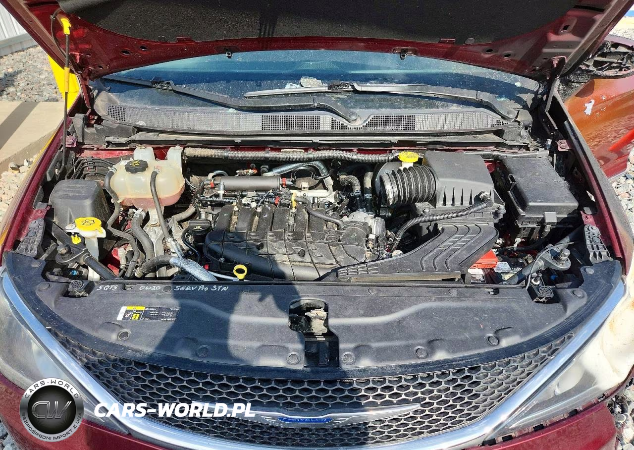 2018 Chrysler Pacifica Touring L Plus VIN:2C4RC1EG6JR230790 - 11