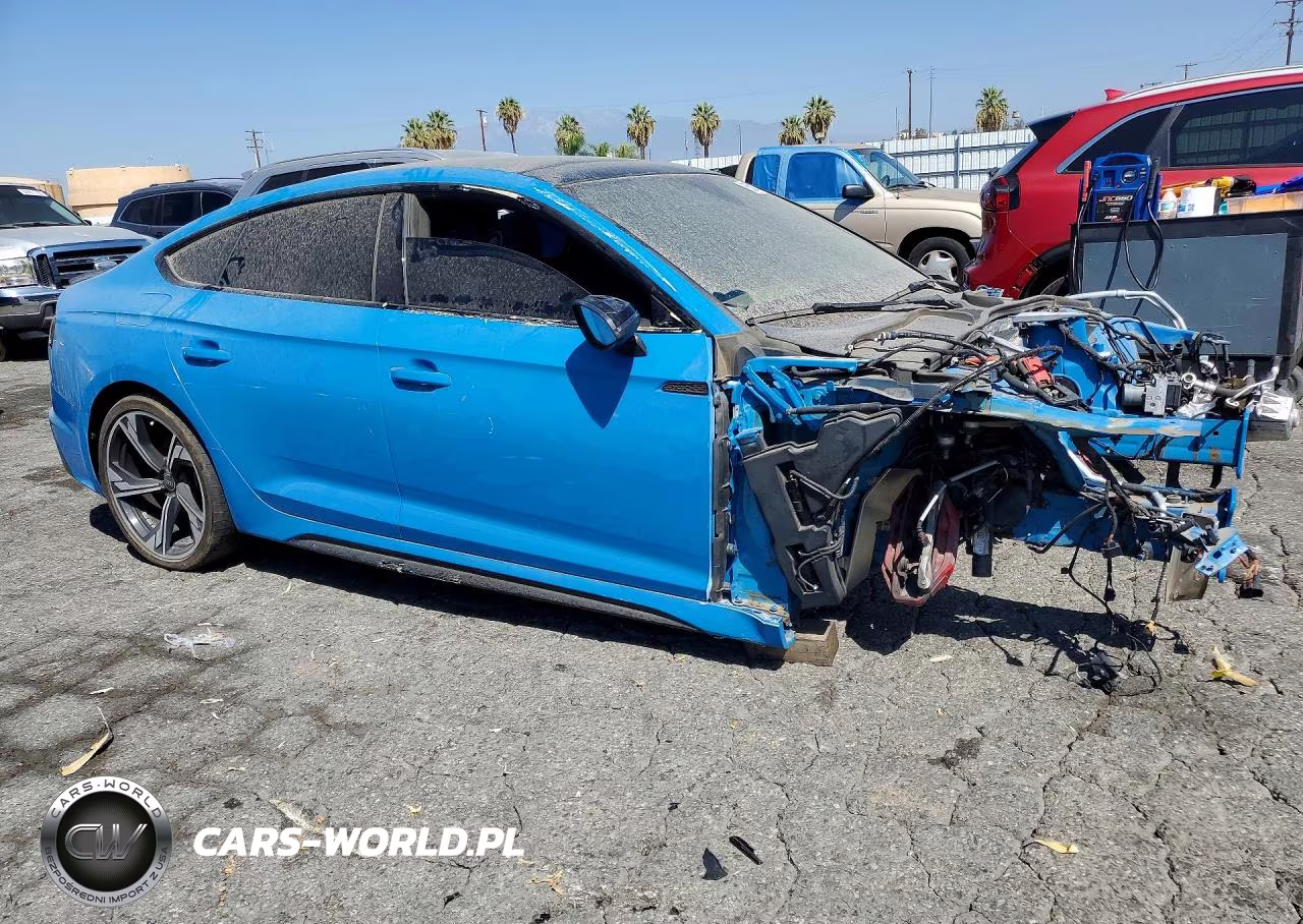 2022 Audi Rs5 VIN:WUAAWDF54NA902202 - 4