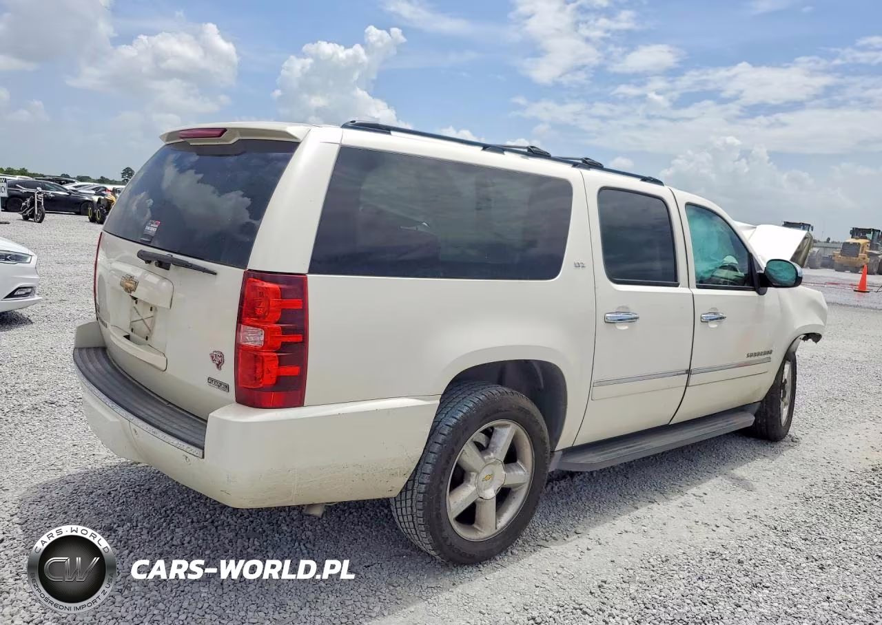 2010 Chevrolet Suburban C1500 Ltz VIN:1GNUCKE04AR281933 - 3