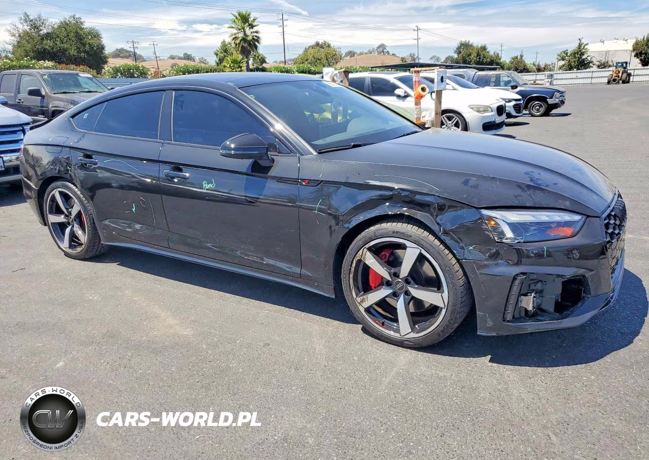 2024 Audi A5 Prestige 45 VIN:WAUEACF50RA065863 - 4