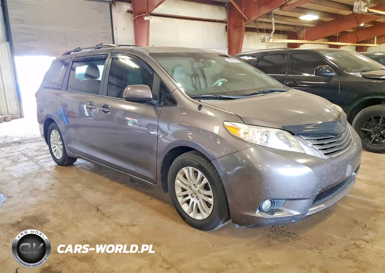 2014 Toyota Sienna Xle 8-Passenger VIN:5TDYK3DC5ES490541 - 4