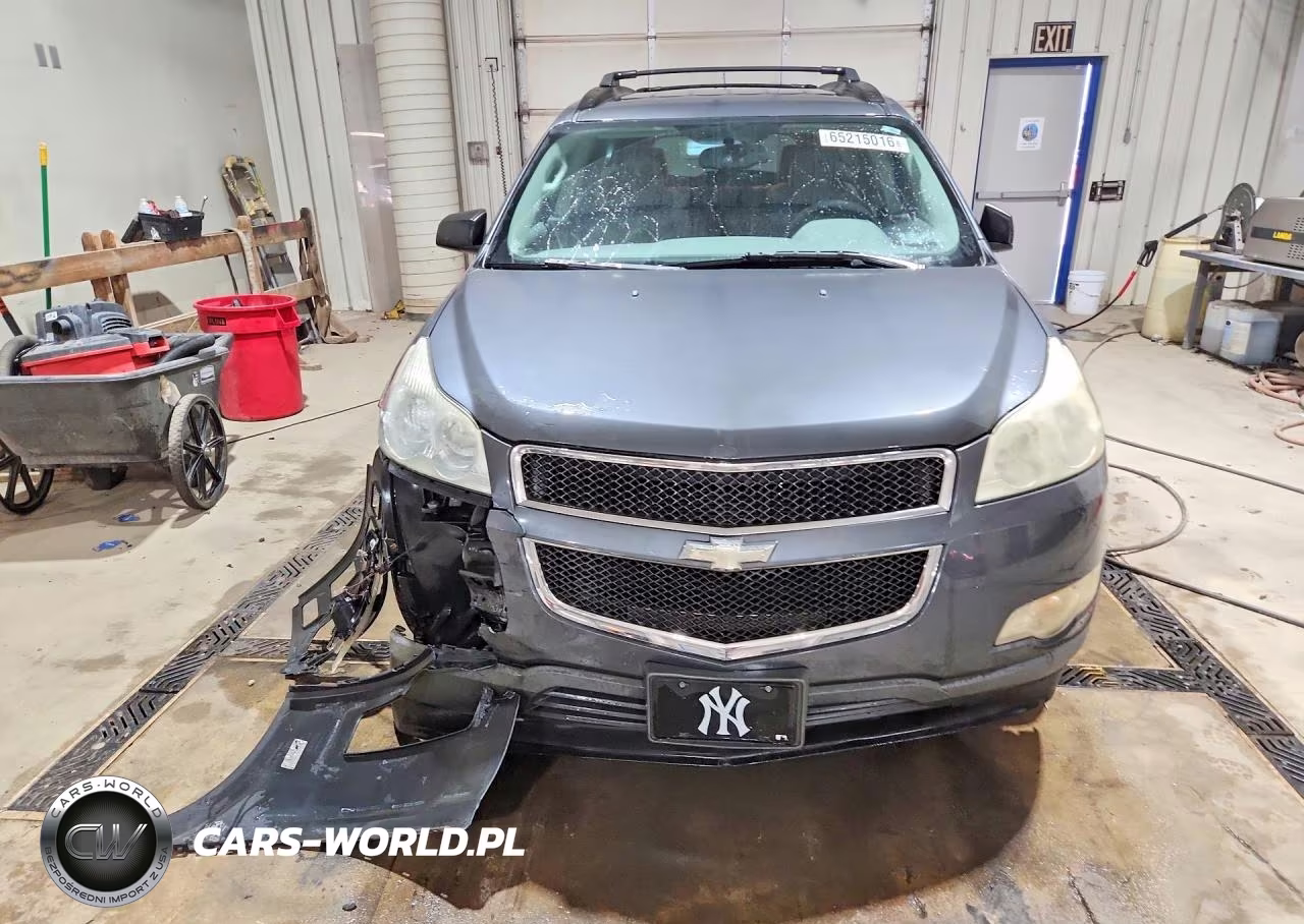 2011 Chevrolet Traverse Ls VIN:1GNKVEEDXBJ333264 - 5