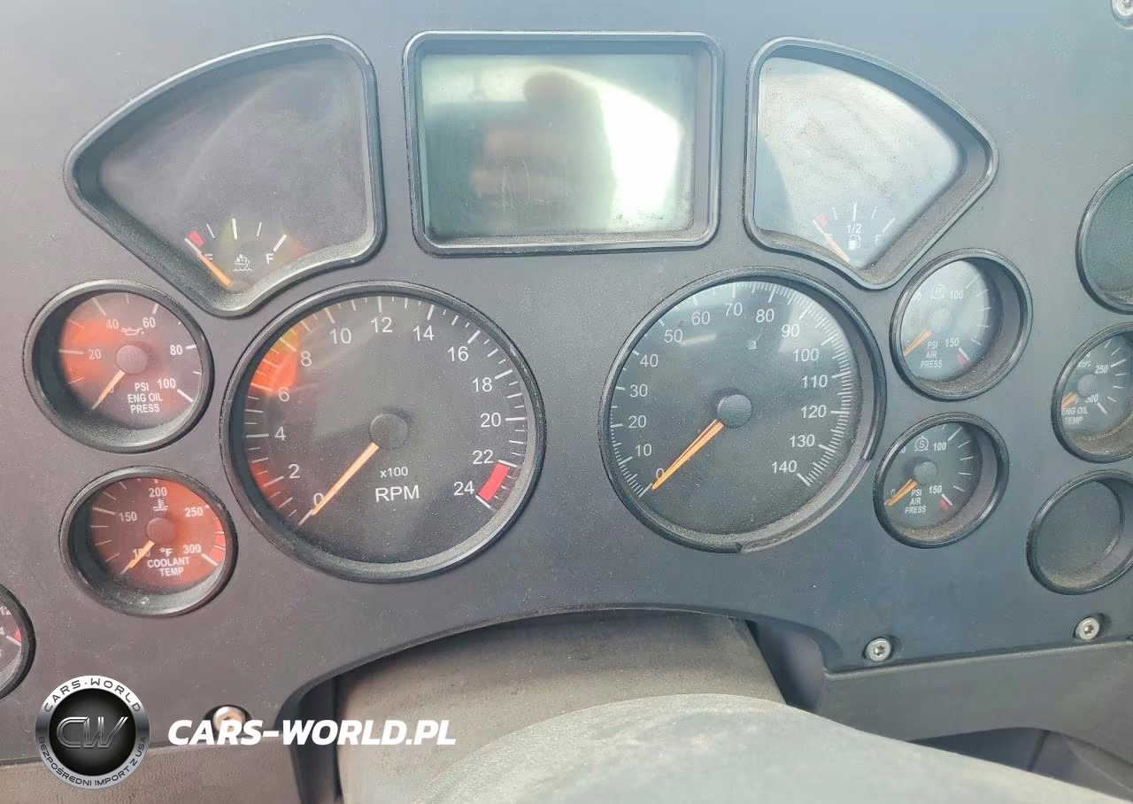 2017 Mack 600 Cxu600 VIN:1M1AW01X7HM009720 - 9