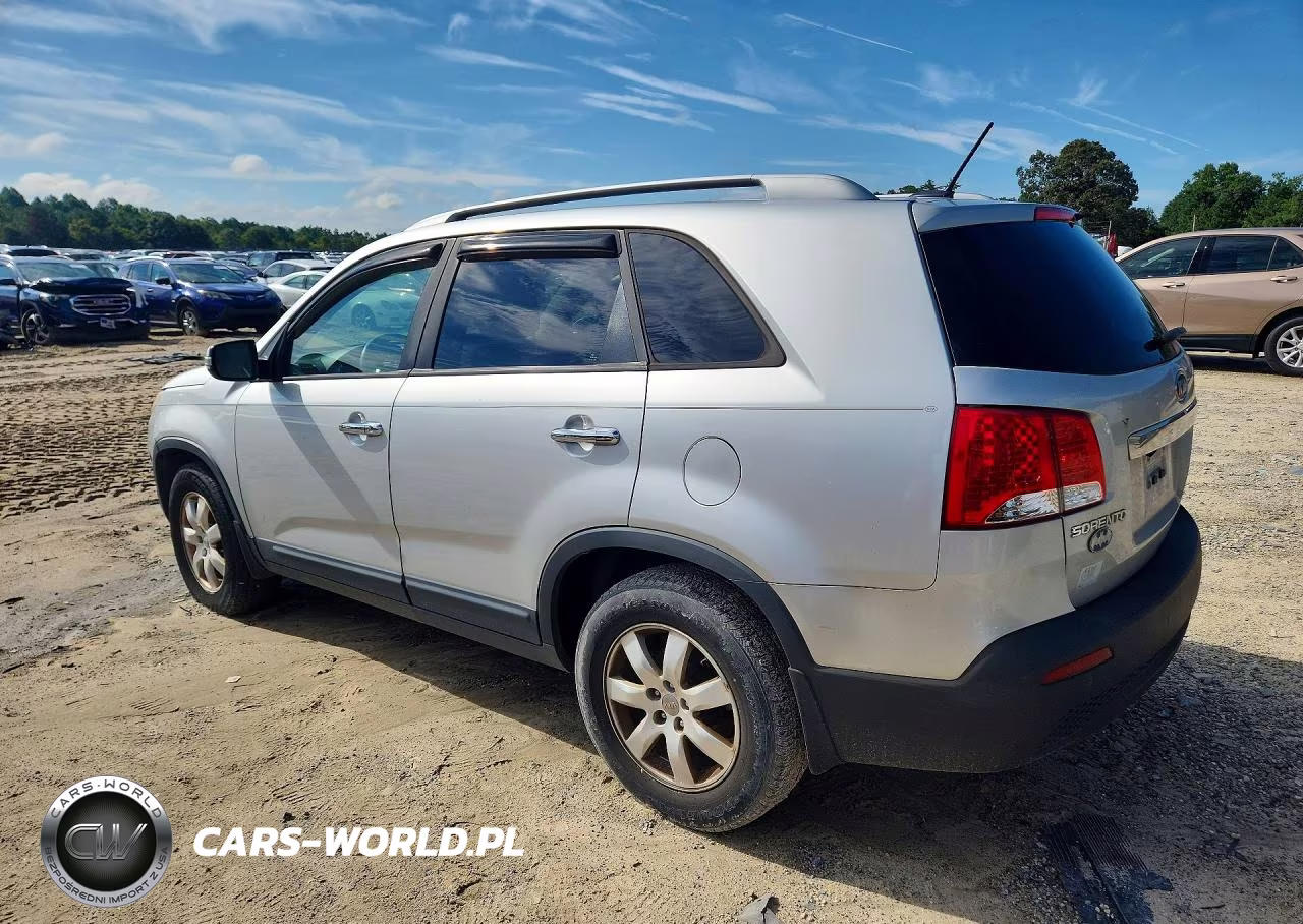 2013 Kia Sorento Lx VIN:5XYKT3A68DG404426 - 2