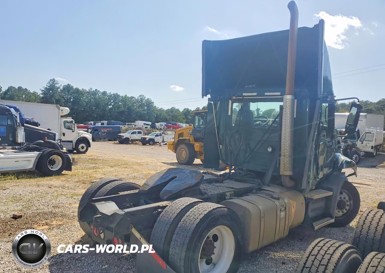 2017 Mack 600 Cxu600 VIN:1M1AW01X8HM009404 - 3