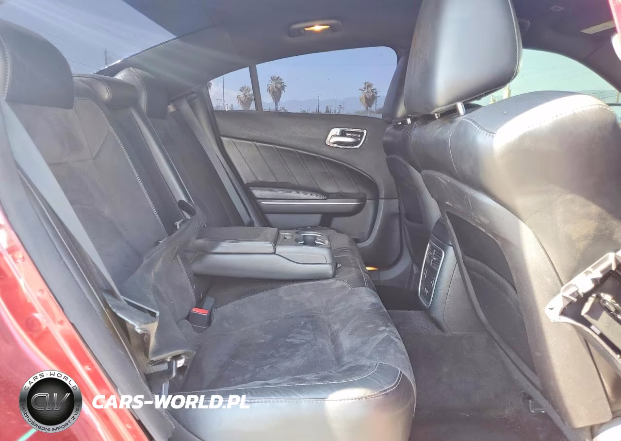 2018 Dodge Charger R-T 392 VIN:2C3CDXGJ7JH157146 - 10