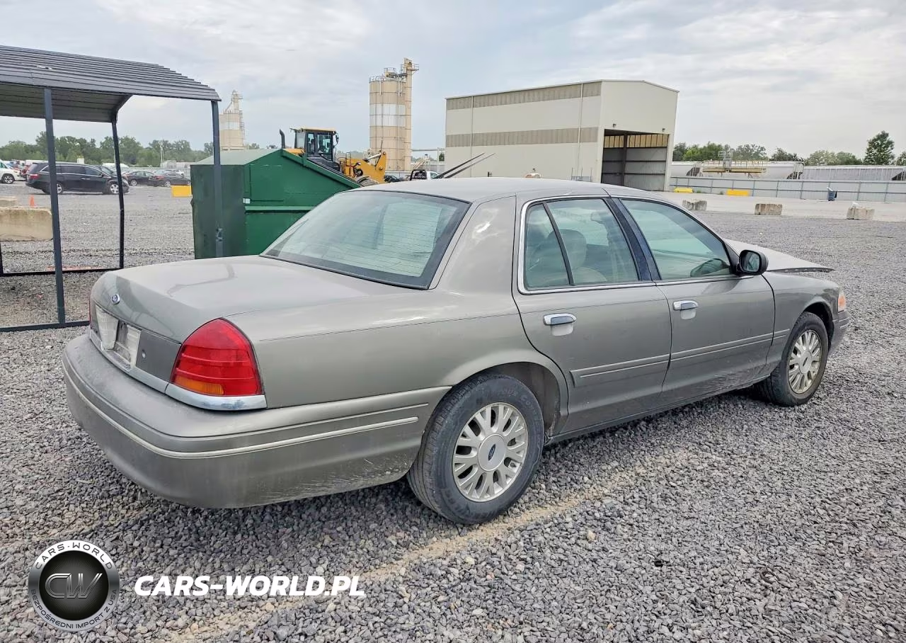 2003 Ford Crown Victoria Lx VIN:2FAFP74W43X130761 - 3