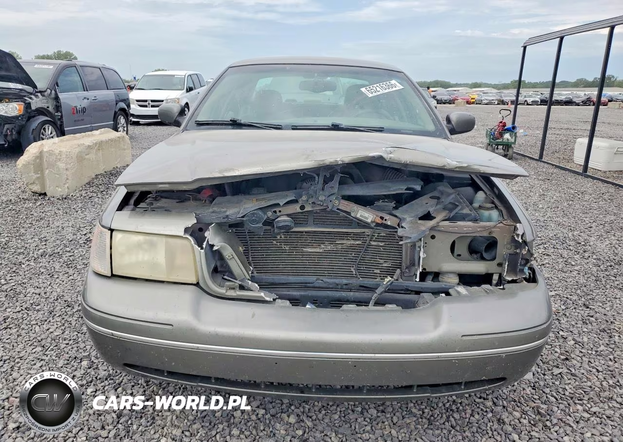 2003 Ford Crown Victoria Lx VIN:2FAFP74W43X130761 - 5