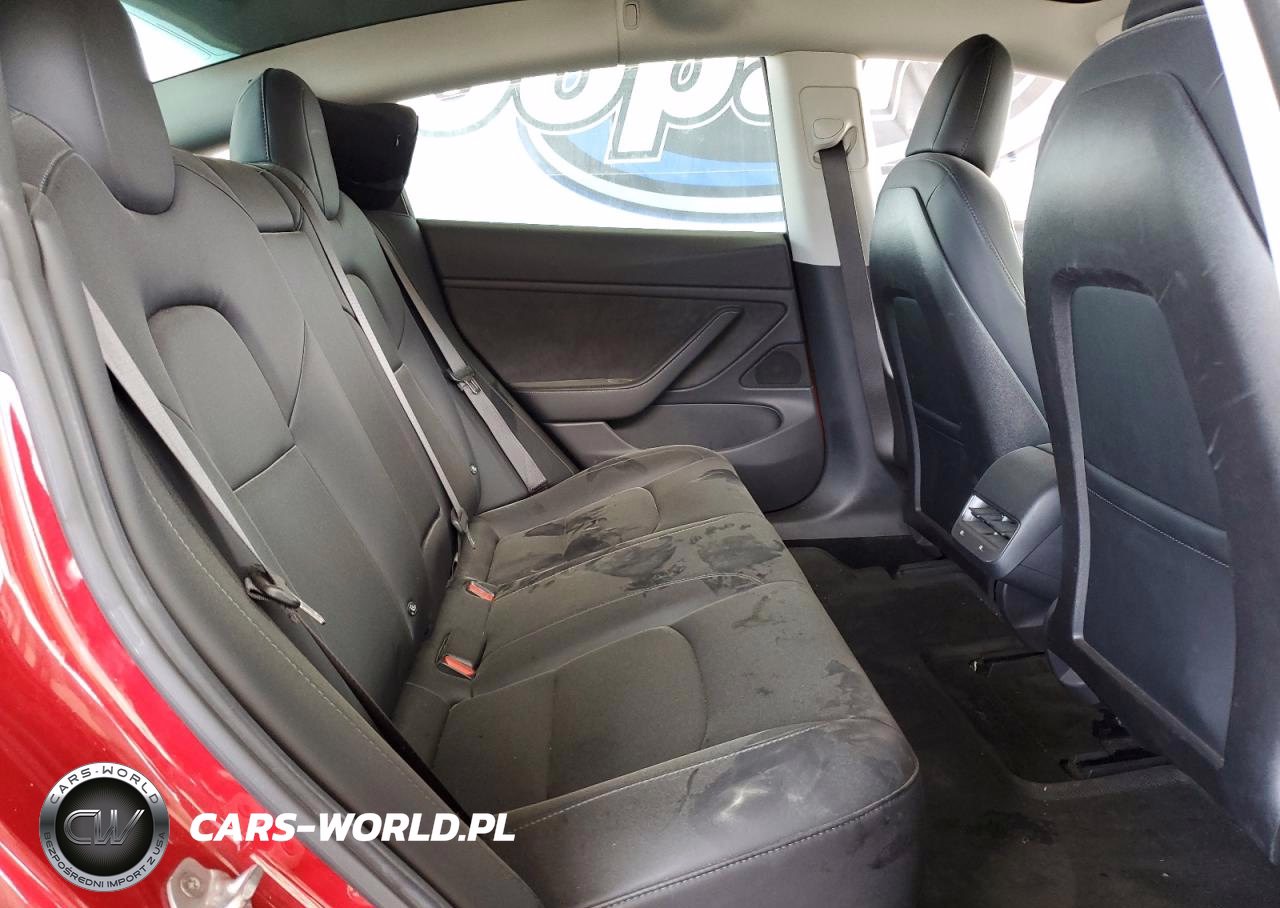 2018 Tesla Model 3 VIN:5YJ3E1EAXJF049196 - 10