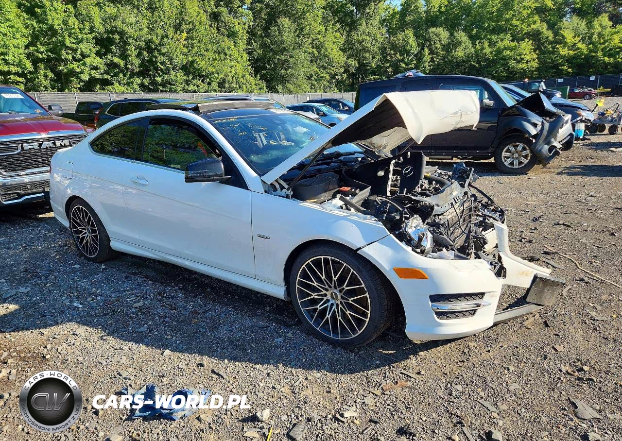 2013 Mercedes-Benz C 250 VIN:WDDGJ4HB7DG028907 - 4