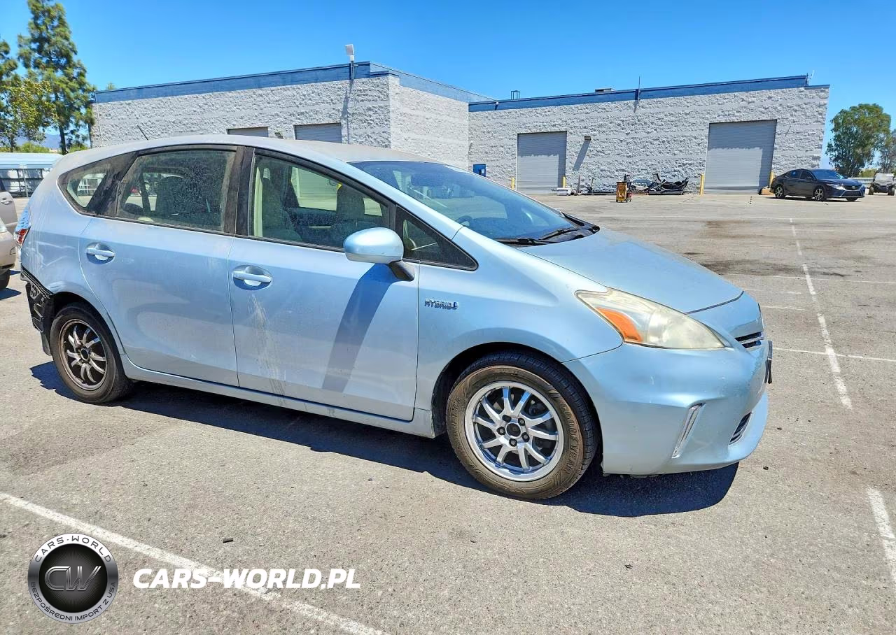 2012 Toyota Prius V Three VIN:JTDZN3EU5C3115606 - 4