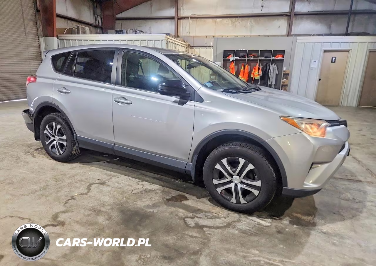 2018 Toyota Rav4 Le VIN:JTMBFREV2JJ247709 - 4