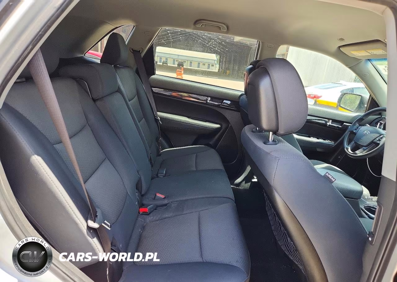 2013 Kia Sorento Lx VIN:5XYKT3A6XDG381828 - 11