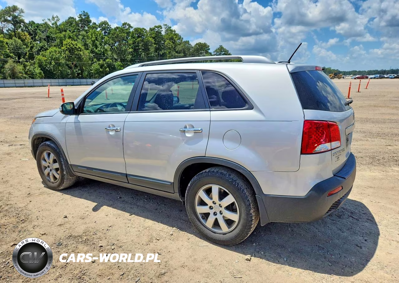 2013 Kia Sorento Lx VIN:5XYKT3A6XDG381828 - 2