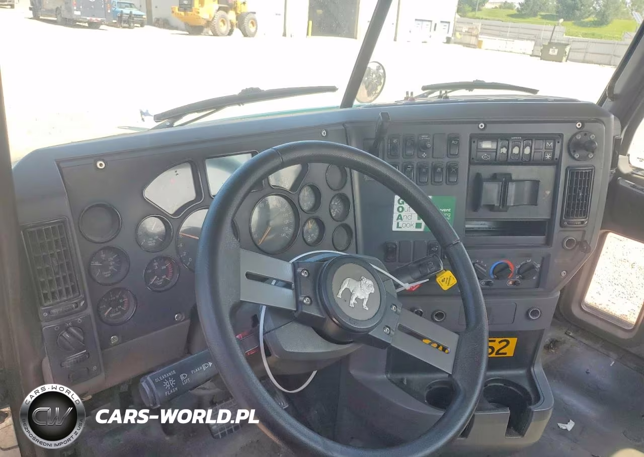 2017 Mack 600 Cxu600 VIN:1M1AW01X8HM009760 - 8