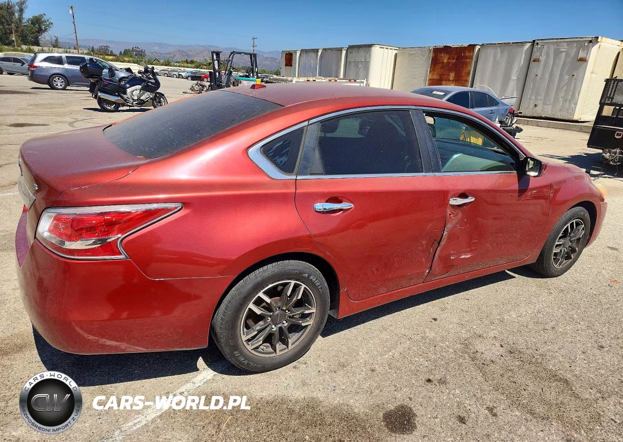 2015 Nissan Altima 2.5 S VIN:1N4AL3AP6FC213511 - 3
