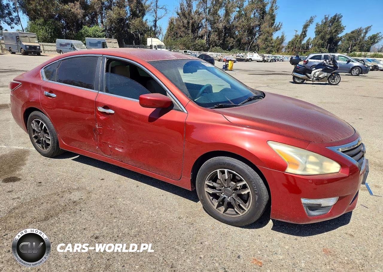 2015 Nissan Altima 2.5 S VIN:1N4AL3AP6FC213511 - 4