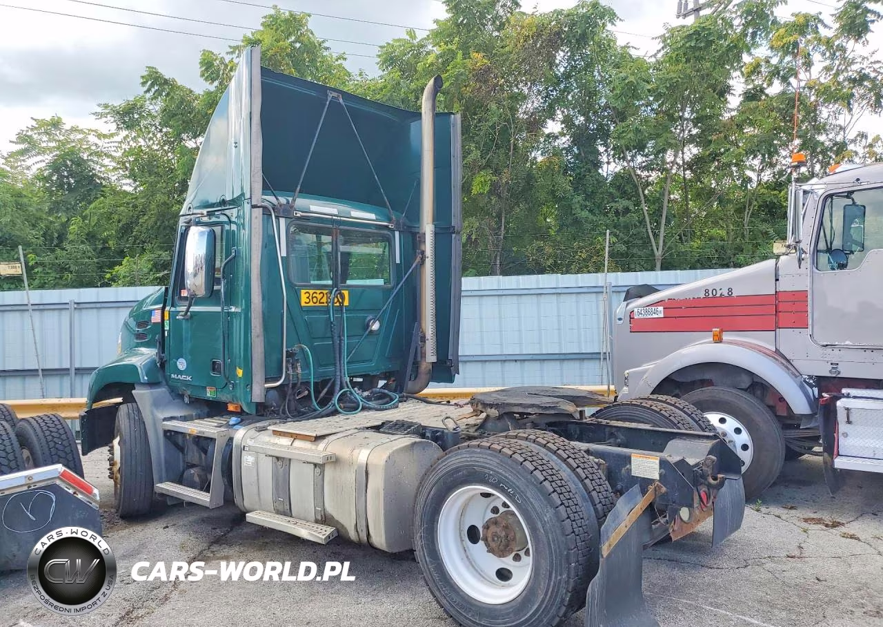 2017 Mack Cxu612 Semi Truck VIN:1M1AW01X3HM009617 - 2