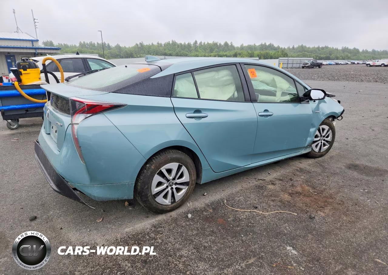 2016 Toyota Prius Three VIN:JTDKARFU7G3027614 - 3