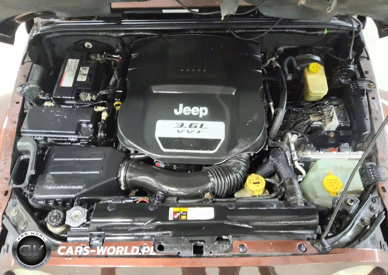2013 Jeep Wrangler Unlimited Sahara VIN:1C4BJWEG0DL698502 - 12