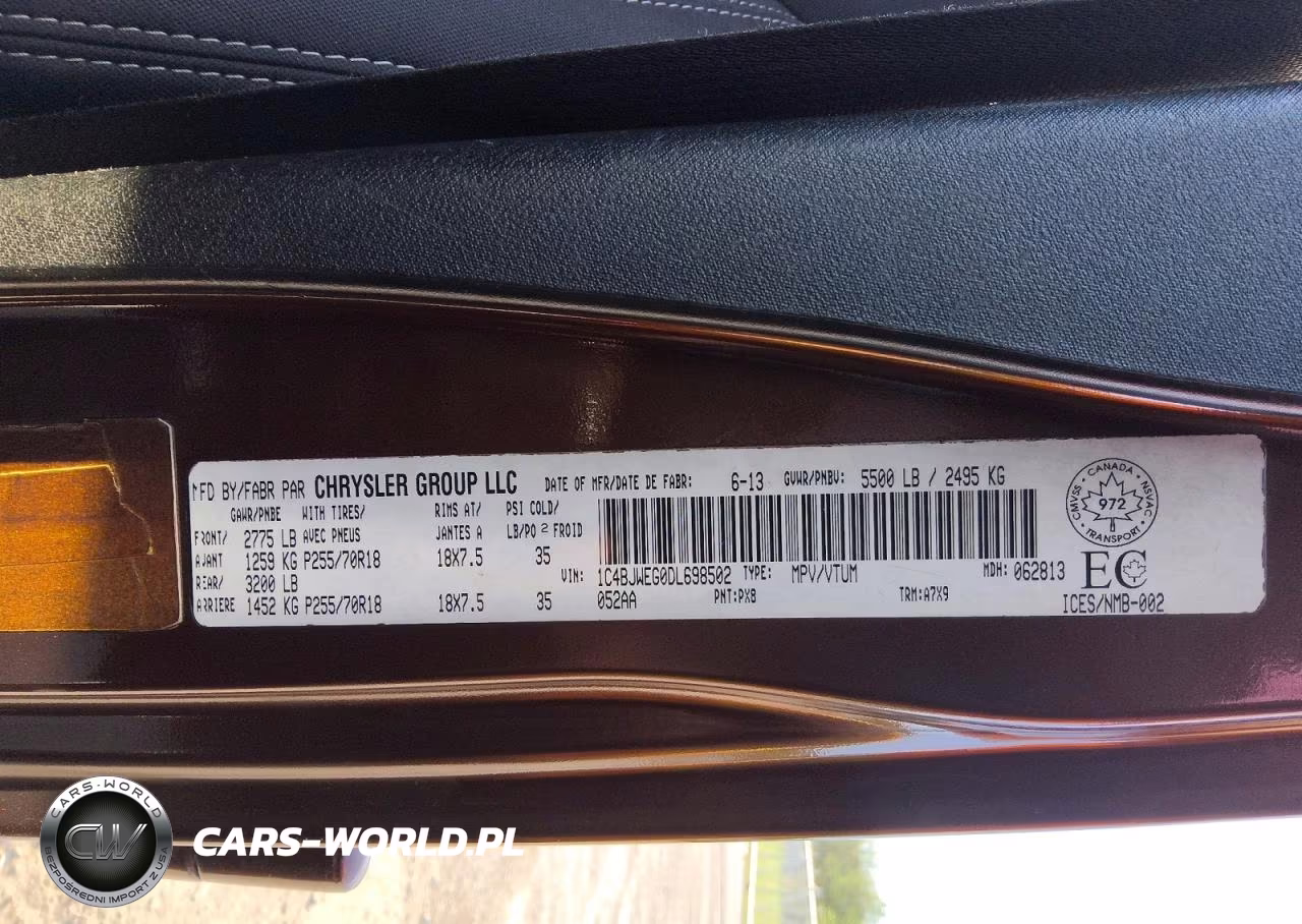 2013 Jeep Wrangler Unlimited Sahara VIN:1C4BJWEG0DL698502 - 13