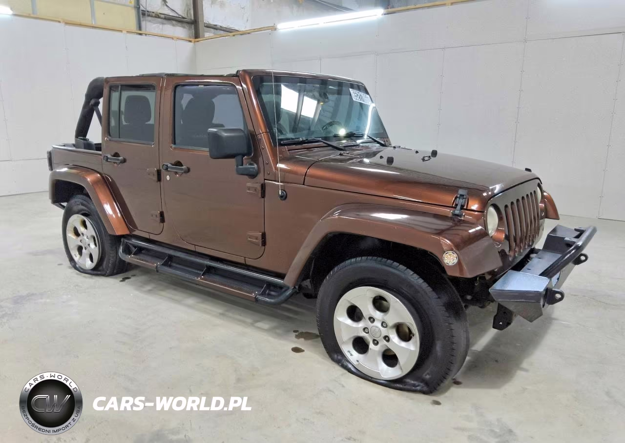 2013 Jeep Wrangler Unlimited Sahara VIN:1C4BJWEG0DL698502 - 4