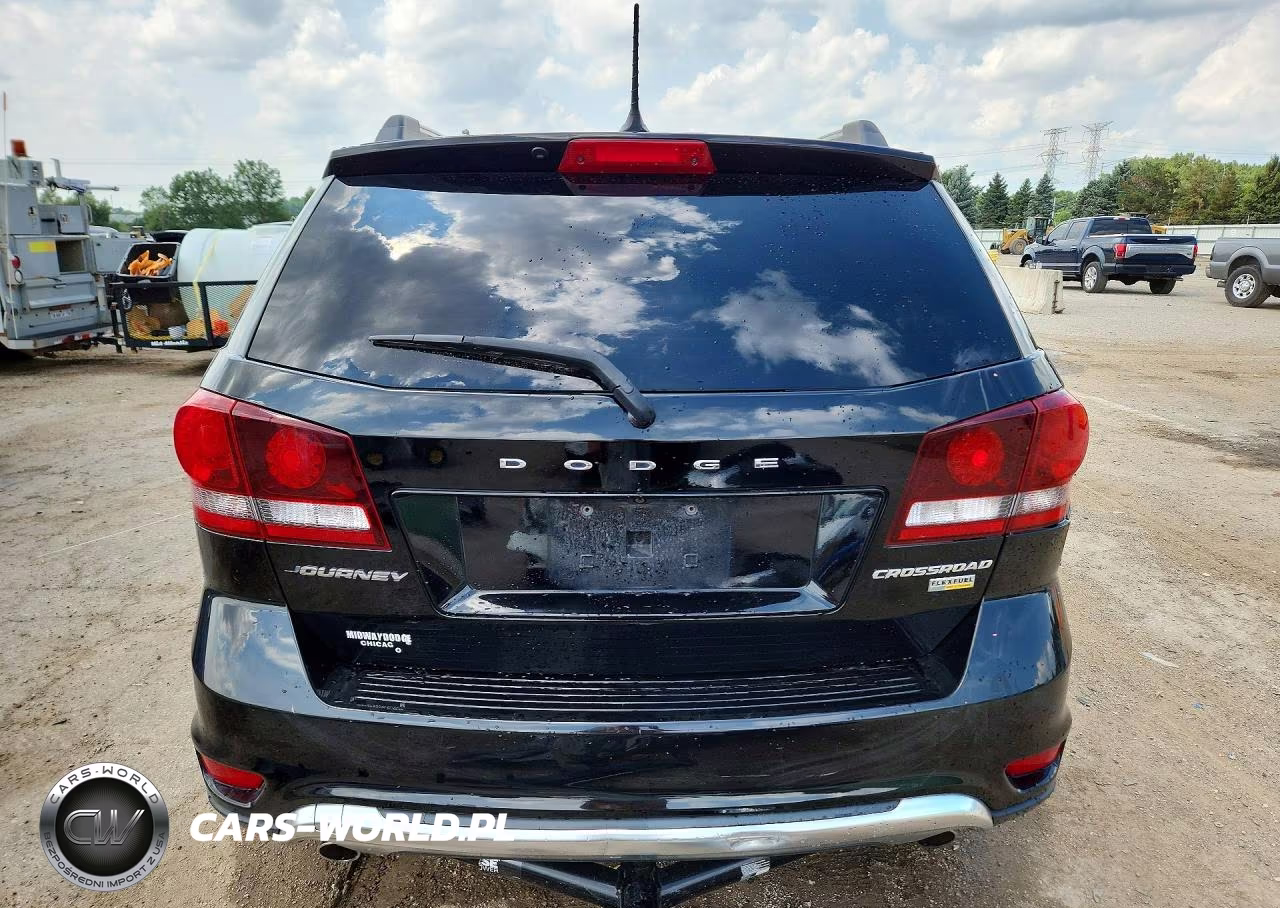 2018 Dodge Journey Crossroad VIN:3C4PDCGG2JT378199 - 6