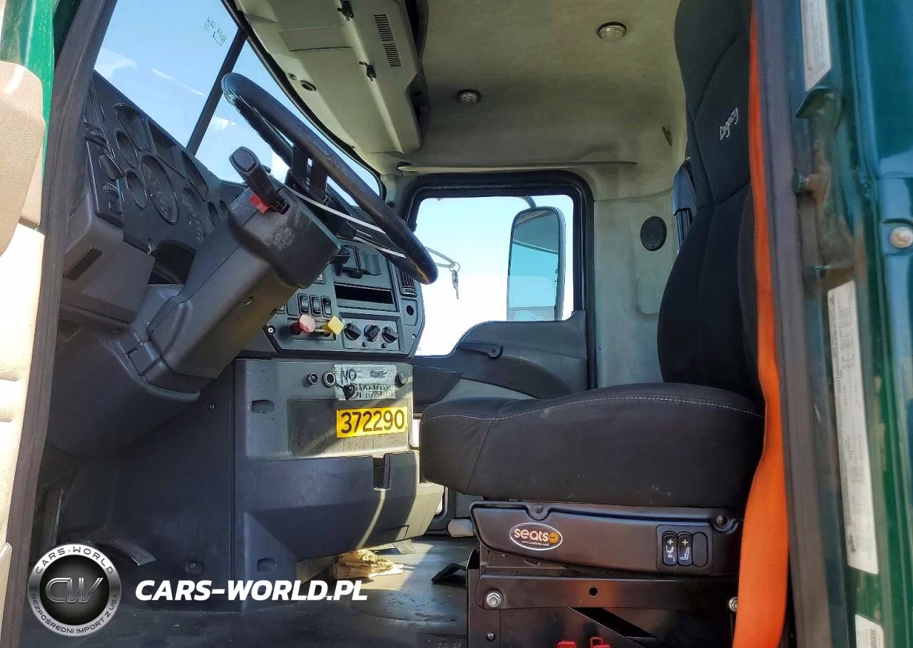 2018 Mack Cxu612 Semi Truck VIN:1M1AW01X2JM010621 - 7