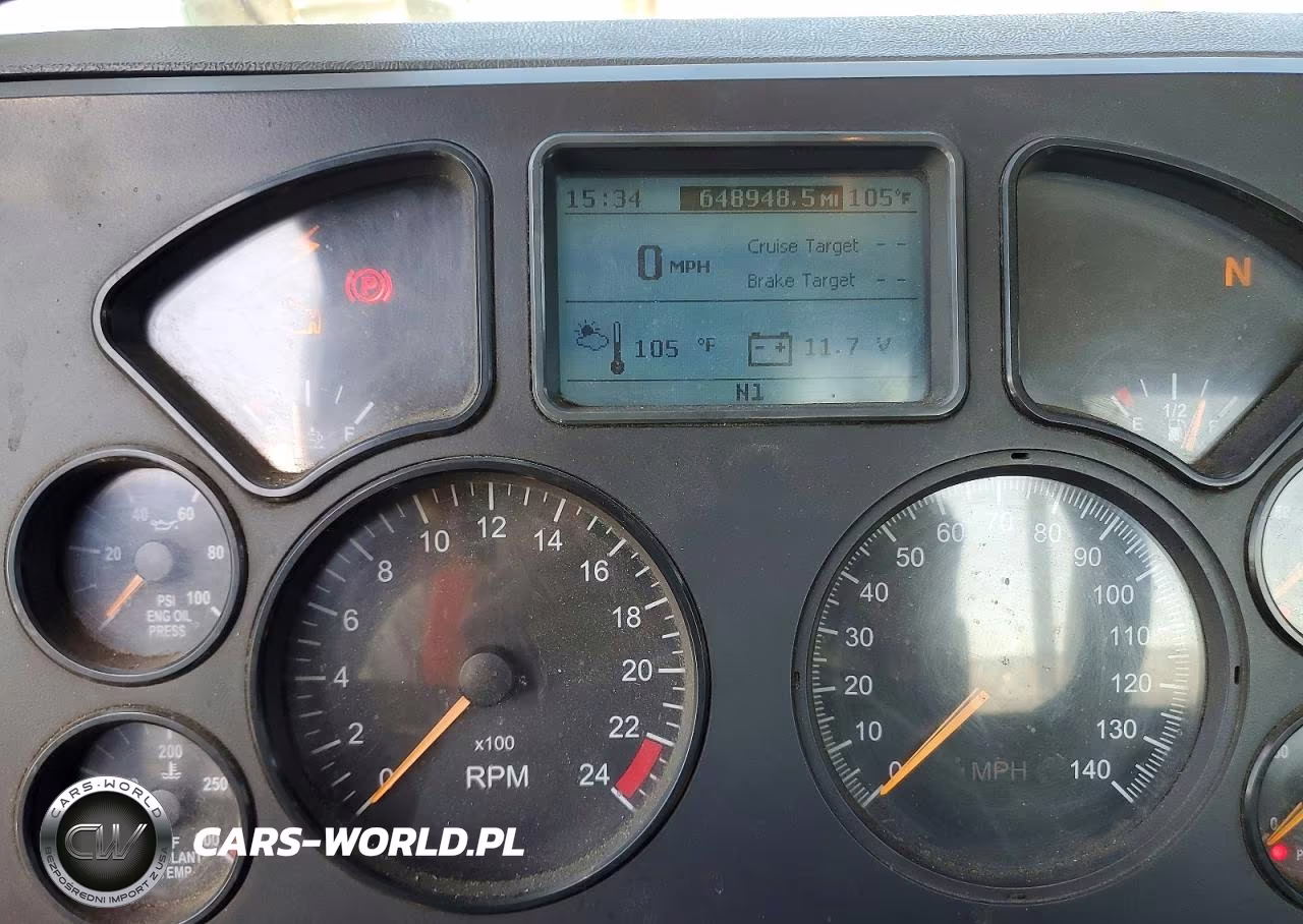 2018 Mack Cxu612 Semi Truck VIN:1M1AW01X2JM010621 - 9