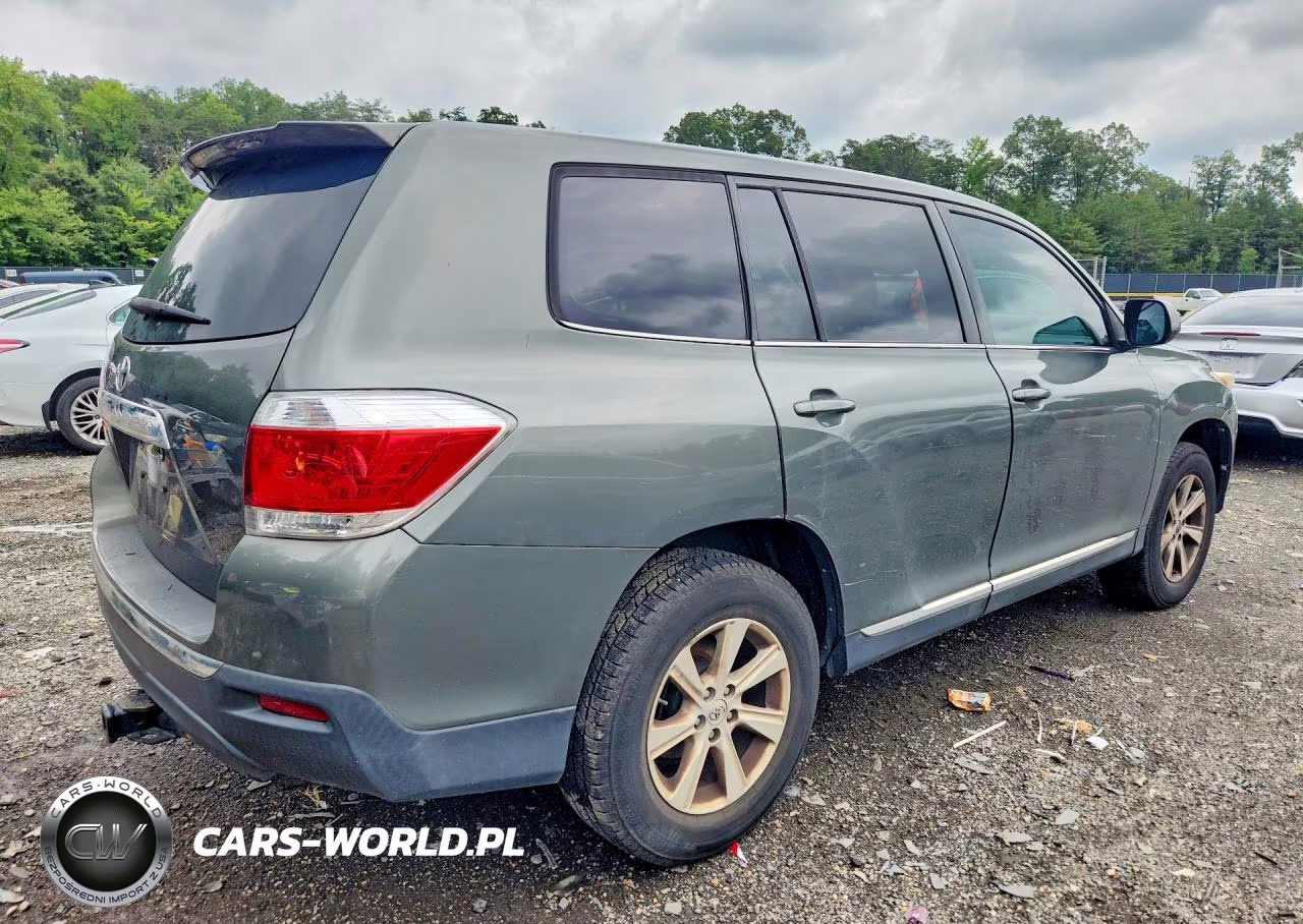 2013 Toyota Highlander Base VIN:5TDZA3EH7DS031981 - 3
