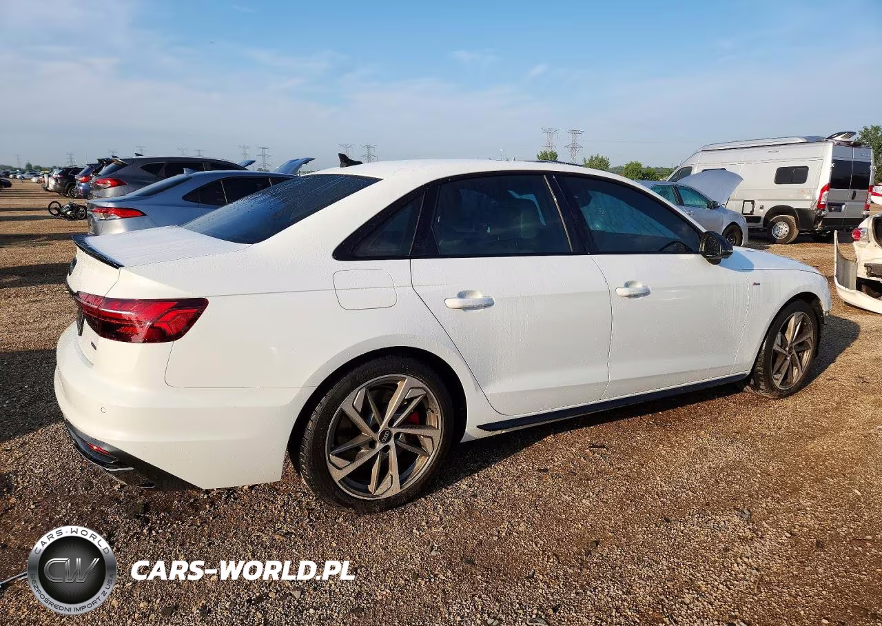 2024 Audi A4 Premium Plus 45 VIN:WAUEAAF44RN009798 - 3