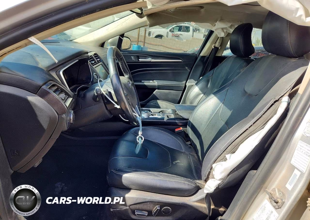 2019 Ford Fusion Titanium VIN:3FA6P0D97KR256854 - 7