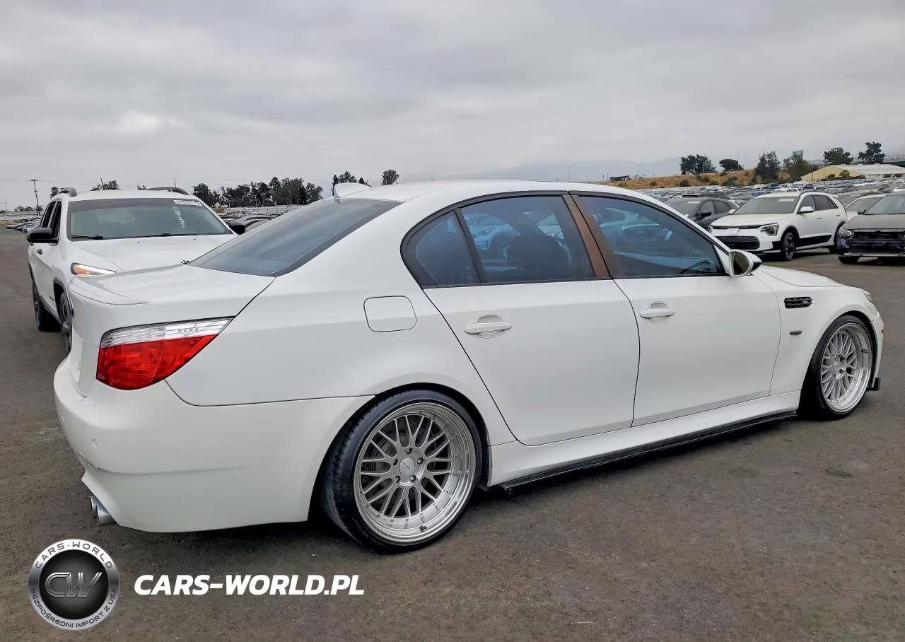 2008 BMW M5 VIN:WBSNB935X8CX10067 - 3