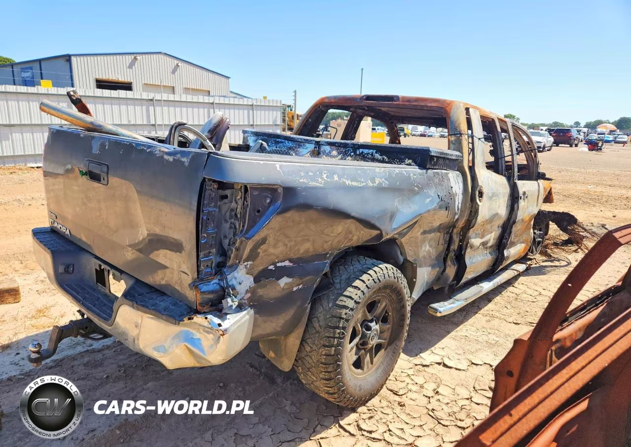 2010 Toyota Tundra Double Cab Sr5 VIN:5TFRM5F11AX001286 - 3