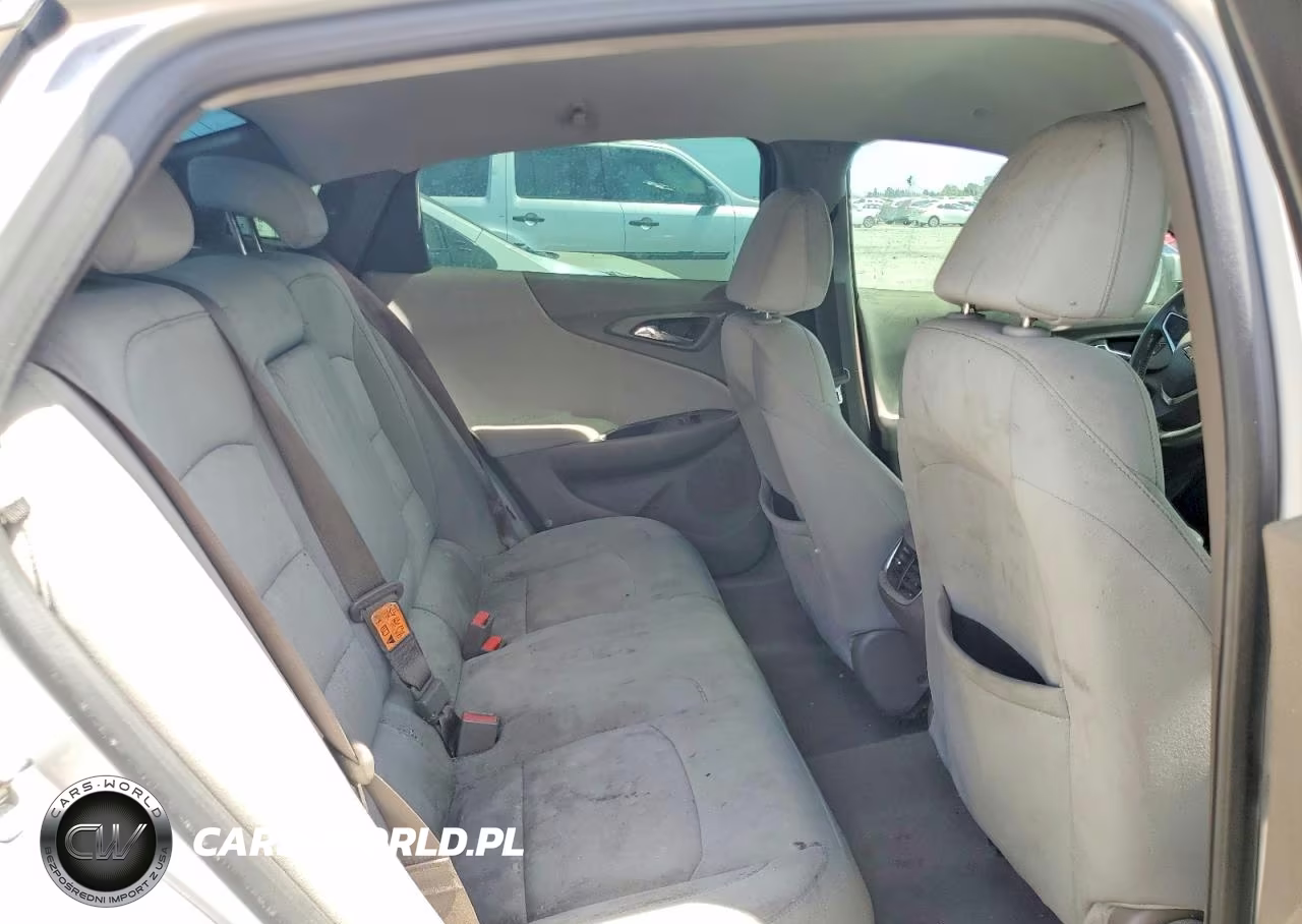 2018 Chevrolet Malibu Lt VIN:1G1ZD5ST5JF186822 - 10