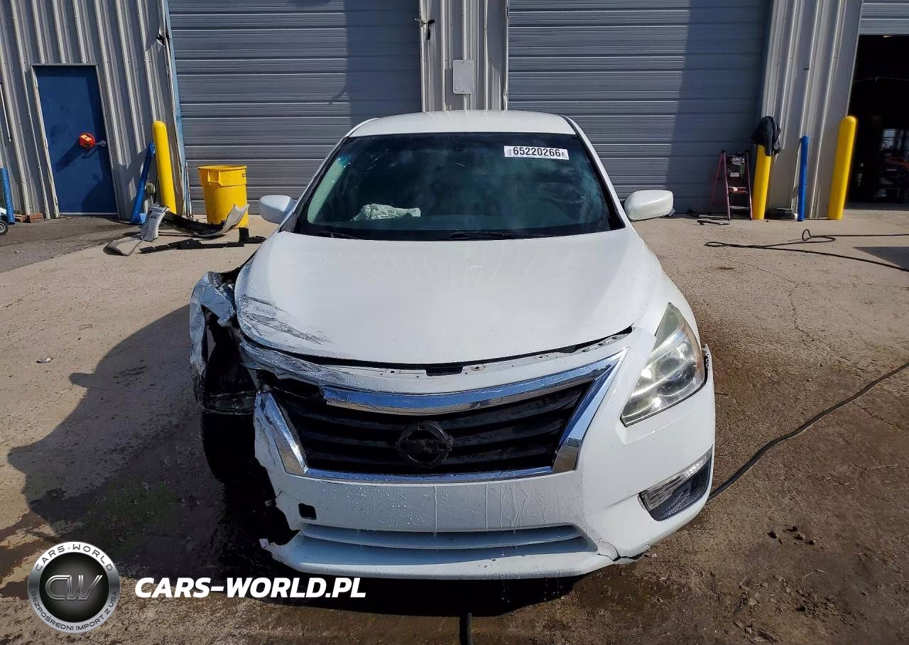 2014 Nissan Altima 2.5 S VIN:1N4AL3AP4EN330913 - 5