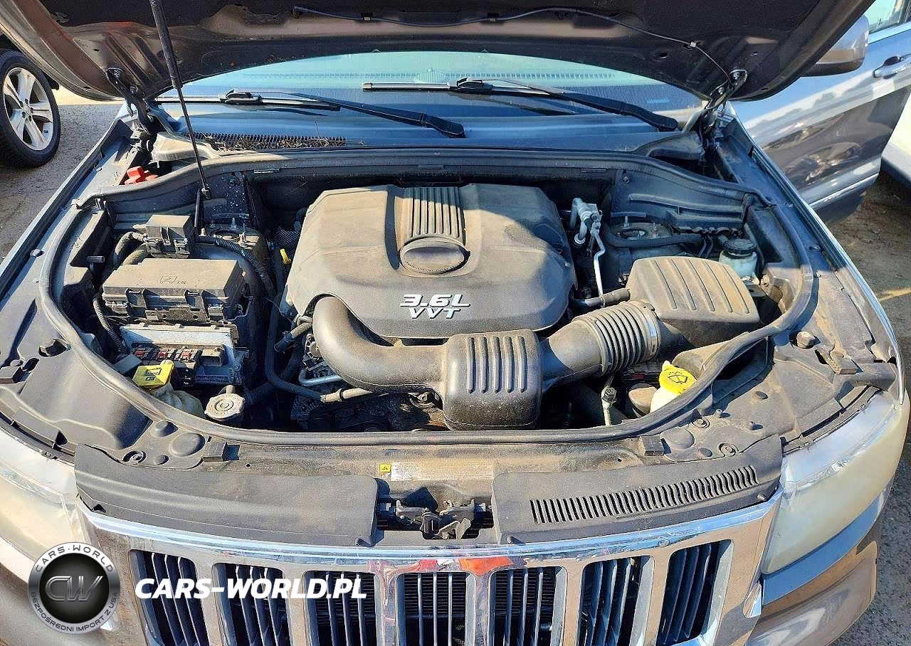 2012 Jeep Grand Cherokee Laredo VIN:1C4RJFAG7CC179336 - 12