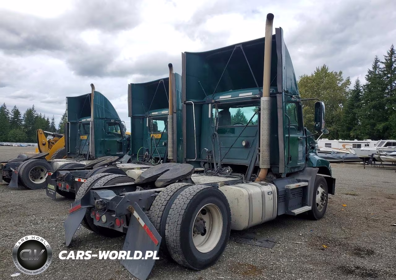 2018 Mack Cxu612 Semi Truck VIN:1M1AW01X7JM010629 - 3