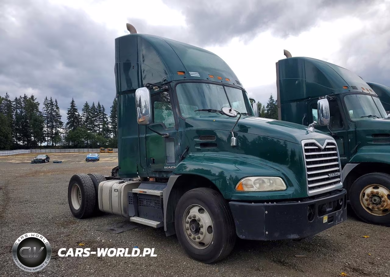 2018 Mack Cxu612 Semi Truck VIN:1M1AW01X7JM010629 - 4