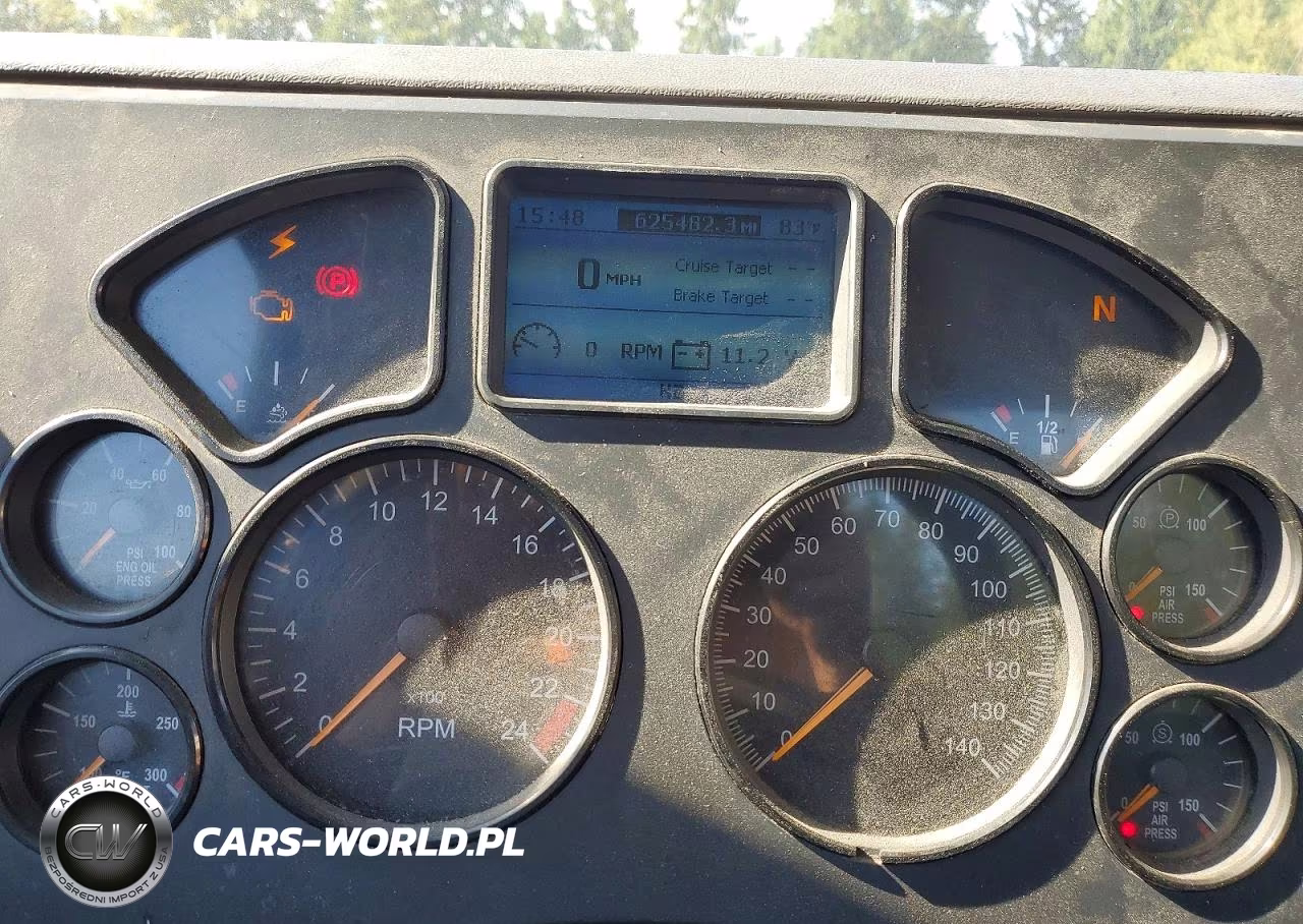 2018 Mack Cxu612 Semi Truck VIN:1M1AW01X7JM010629 - 9