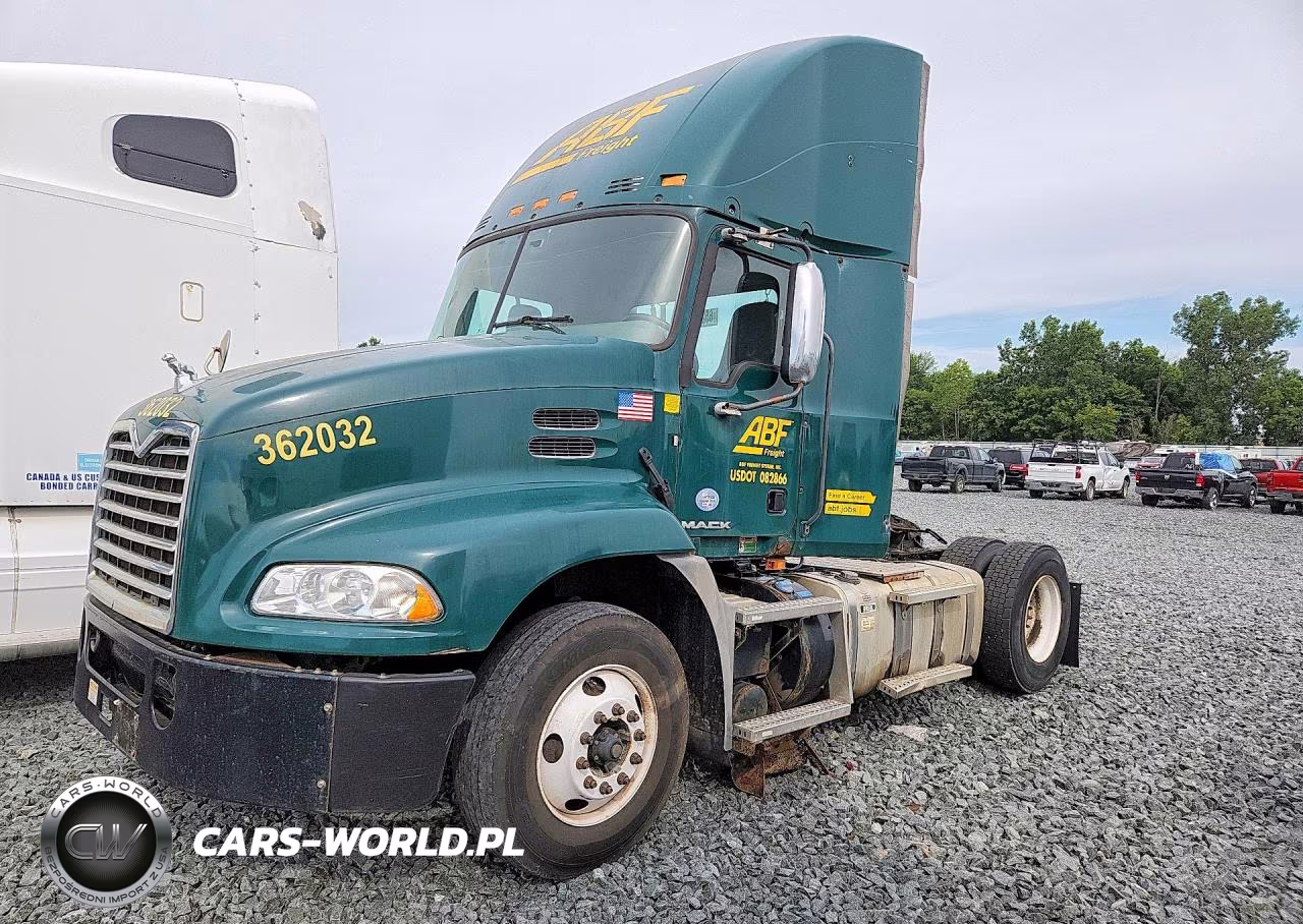 2017 Mack Cxu612 Semi Truck – zdjęcie 1 z 13