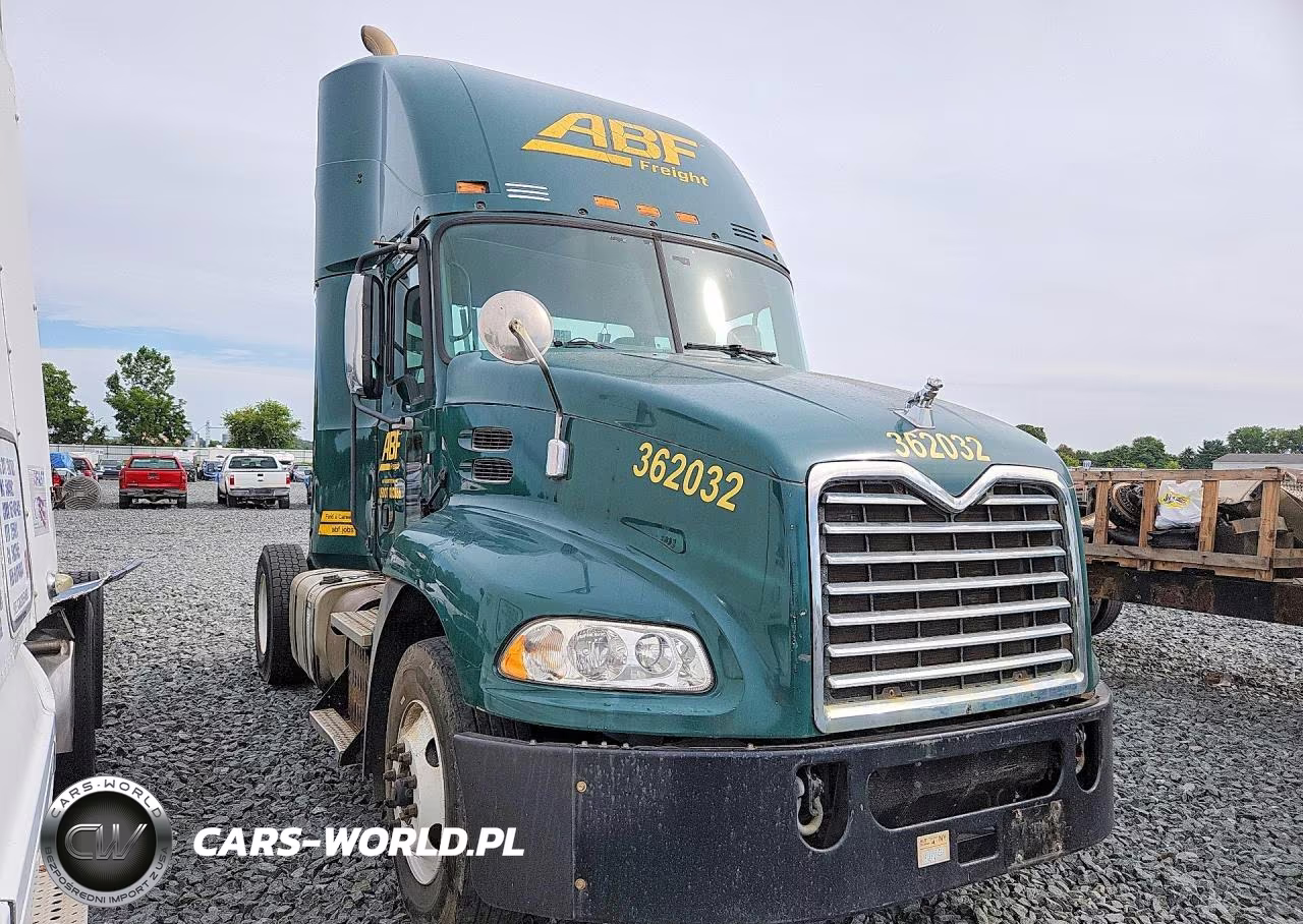 2017 Mack Cxu612 Semi Truck VIN:1M1AW01X8HM009340 - 4