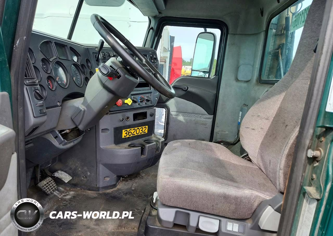 2017 Mack Cxu612 Semi Truck VIN:1M1AW01X8HM009340 - 7