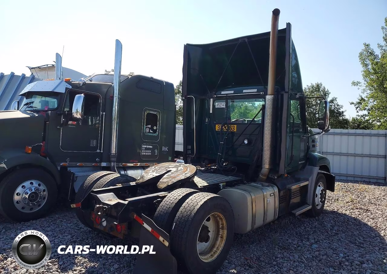 2018 Mack 600 Cxu600 VIN:1M1AW01X5JM010693 - 3