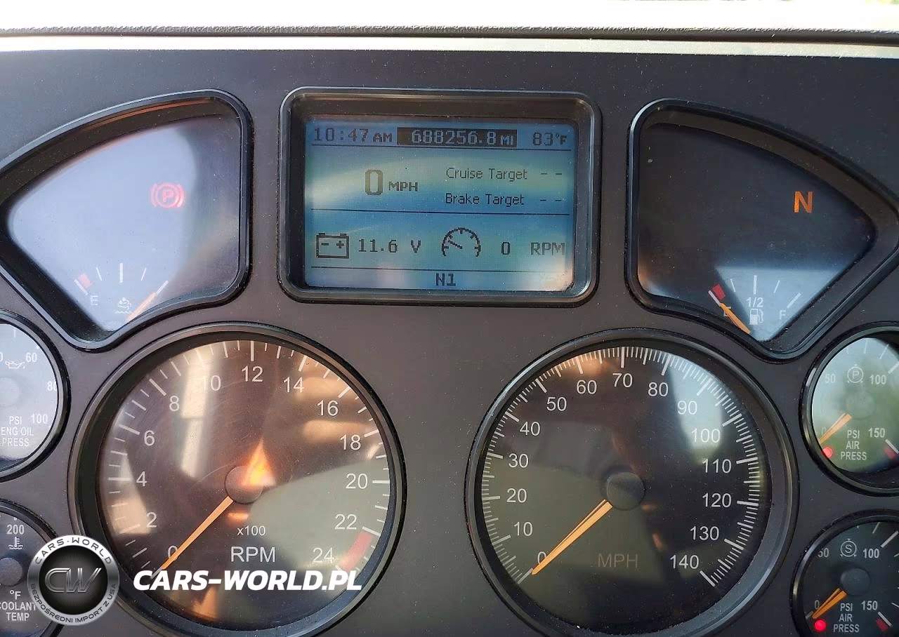 2018 Mack 600 Cxu600 VIN:1M1AW01X5JM010693 - 9